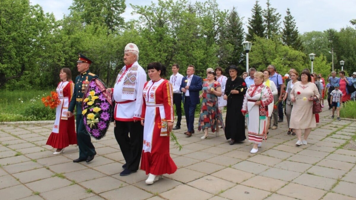 В Чувашии отметили 100-летие со дня смерти Михаила Сеспеля. Поэт похоронен  в Украине