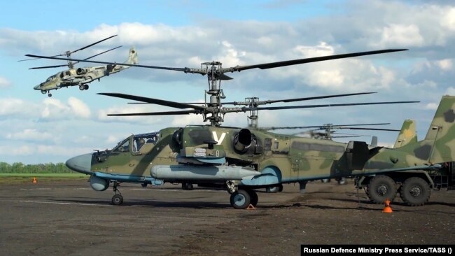 Российский ударный вертолет Ka-52