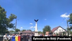 Monumentul Eroilor Români jertfiți în cele două războaie mondiale, Florești