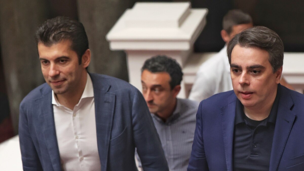 Без да представят доказателства, от ИТН, ГЕРБ и "Възраждане" обвиниха