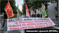 Transparent na protestima u Podgorici usmjeren crnogorskom premijeru, 7. juli 2022.