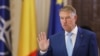 Președintele Klaus Iohannis a făcut primele declarații care pot anunța plecarea ministrului Lucian Bode din guvern și prin care reamintește publicului rolul decisiv pe care îl va juca la rocada din luna mai, când numirea premierului este prerogativa sa. 