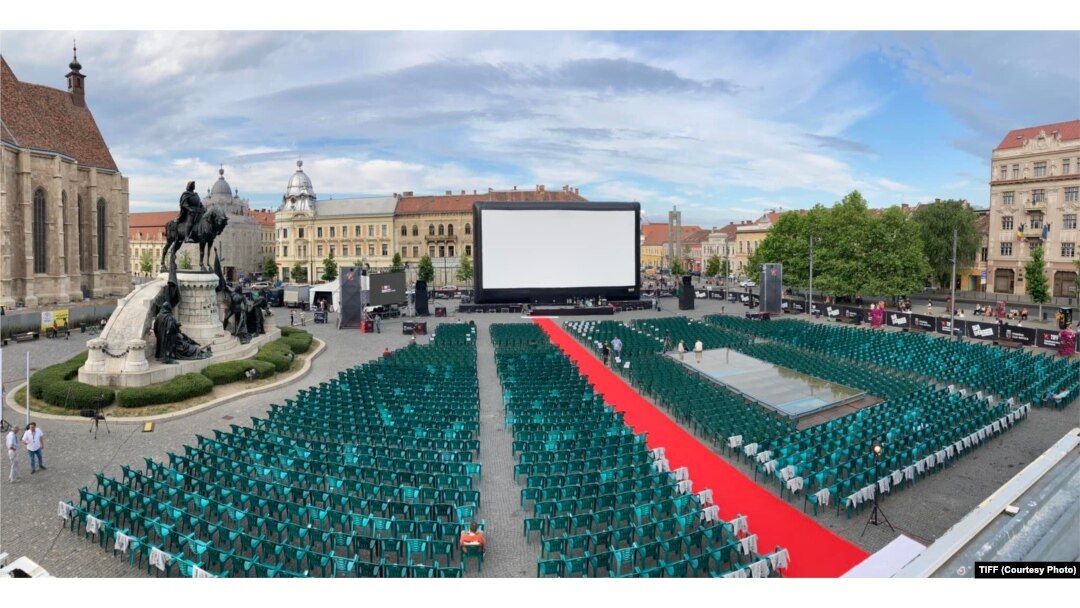 Piața Unirii din Cluj înainte de gală