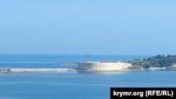 Судно класса Bulk Carrier перед входом в Севастопольскую бухту, 9 июля 2022 года