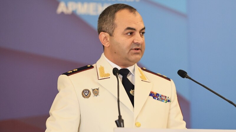 Armenia’s Former Top Prosecutor Also Wants Pashinian To Resign