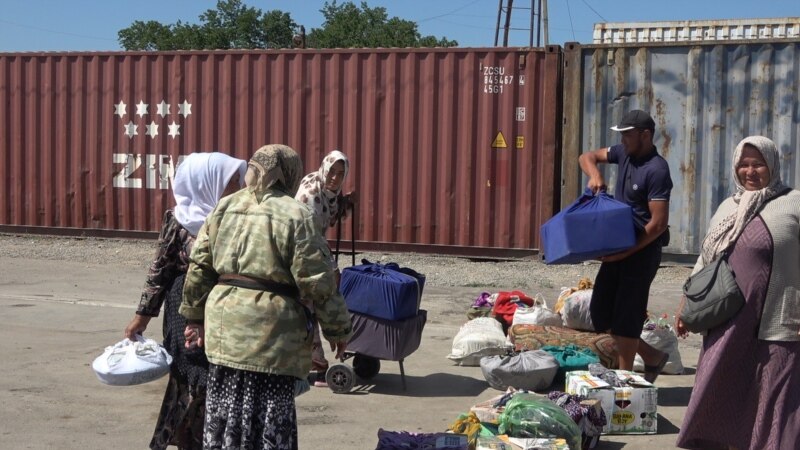 Кыргыз-өзбек чек арасы: жүк ташыган аялдардын түйшүгү