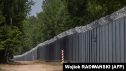 The wall at the Polish-Belarusian border stretches for 186 kilometers. (file photo)