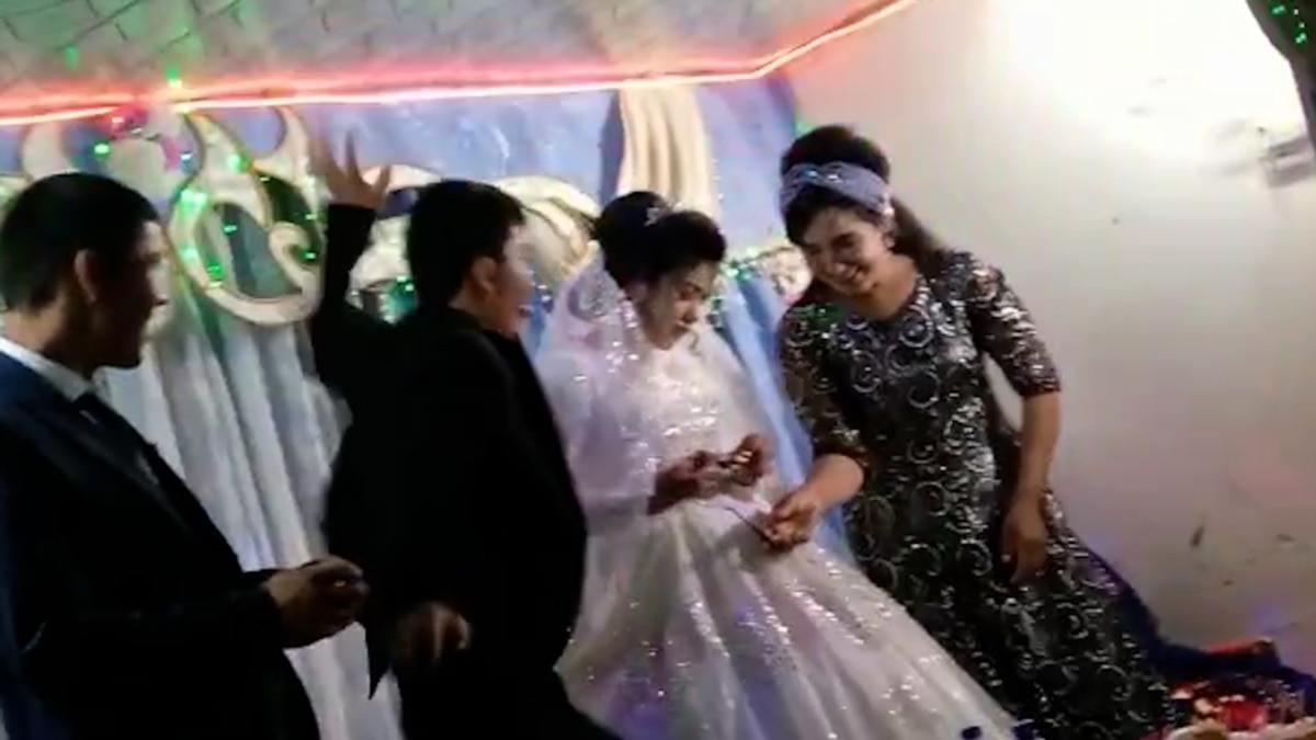 Groom Slaps Bride At Uzbek Wedding Video Goes Viral