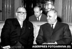 Gheorghe Gheorghiu Dej (dreapta) în 1964, alături de ministrului Afacerilor Externe al Austriei, Bruno Pittermann, la București.