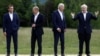 Отляво надясно: президентът на Франция Еманюел Макрон, канцлерът на Германия Олаф Шолц, президентът на САЩ Джо Байдън и премиерът на Великобритания Борис Джонсън, 26 юни 2022 г.