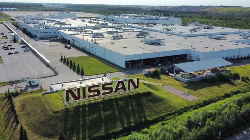 Nissan продлил приостановку производства на своем заводе в России