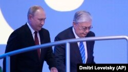Путин и Токаев на Петербургском международном экономическом форуме