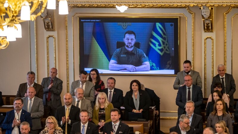 Ukrajinski predsjednik poziva na oštrije sankcije Rusiji, traži status kandidata za EU