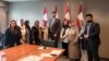 وزیر امور مهاجرین کانادا با شماری از زنان عضو پارلمان پیشین افغانستان دیدار کرد