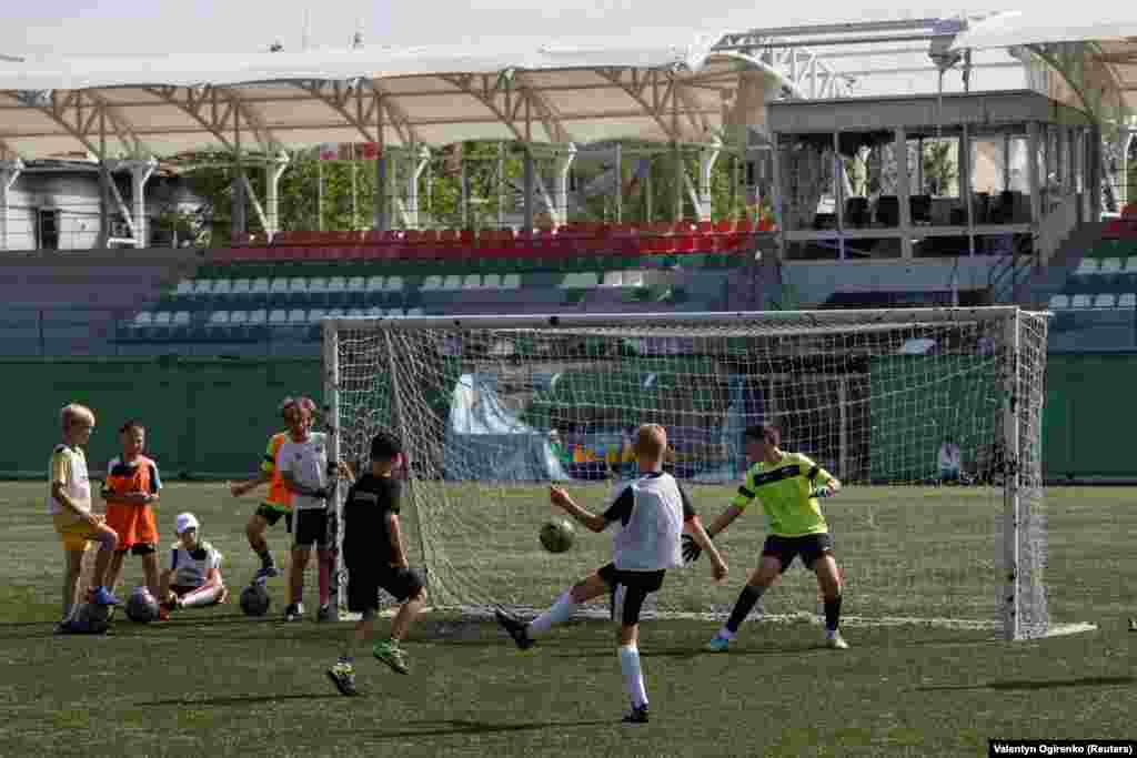 Edzés az irpinyi Olimp stadionban 2022. július 6-án