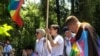 „Sunt stropiți cu agheasmă sau duși la psihiatru pentru a se trata...” | Problemele cu care se confruntă adolescenții LGBT în R. Moldova