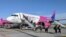 Compania aeriană Wizz Air anulează noi zboruri, din cauza unor verificări făcute în avans la motoarele unor aeronave.