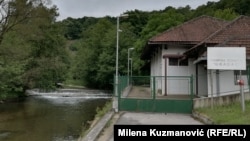 Objekat JKP " Vodovod Valjevo" gde je vodozahvat i odakle počinje zaštićena zona reke Gradac