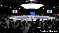 Sjednica Sjevernoatlantskog vijeća tokom NATO samita u Madridu, 30. juni 2022.