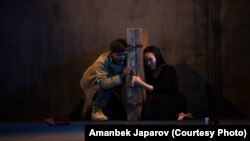 "Мата Хари" спектакли көрүнүш, Бакен Кыдыкеева атындагы жаш көрүүчүлөр театры. 14-июнь, 2022-жыл. 
