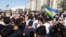 Демонстрация в Нукусе, столице Каракалпакстана, против изменения статуса республики в составе Узбекистана