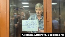 Deputat municipal al districtului Krasnoselsky din Moscova Alexei Gorinov în sala de judecată din Meshchansky, 8 iulie