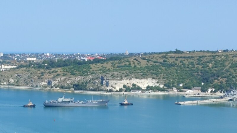 На базу в Севастополь вернулись обе плавучие мастерские Черноморского флота России (+фото)