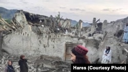 Разрушенный в результате землетрясения дом в Афганистане, 22 июня 2022 года.