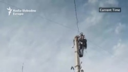 Električar Ihor pod bombama vraća struju ukrajinskim selima