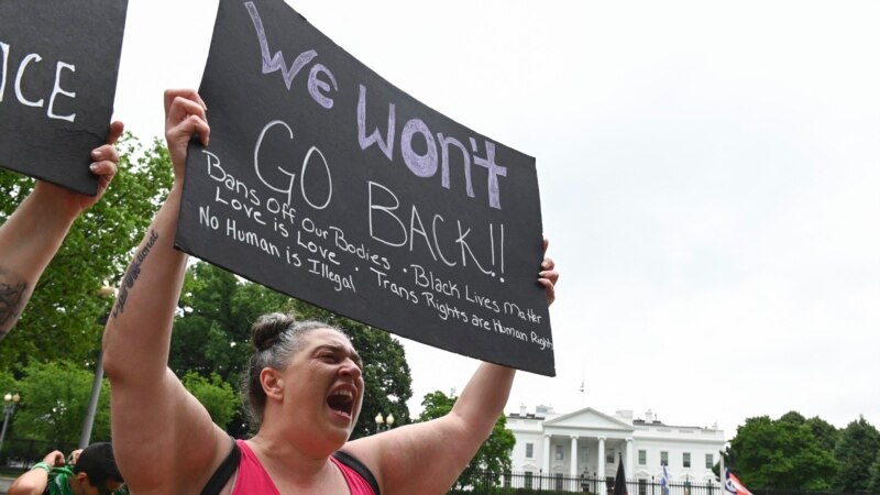 رای‌دهندگان در کانزاس با حکم دیوان عالی برای ممنوعیت سقط جنین مخالفت کردند
