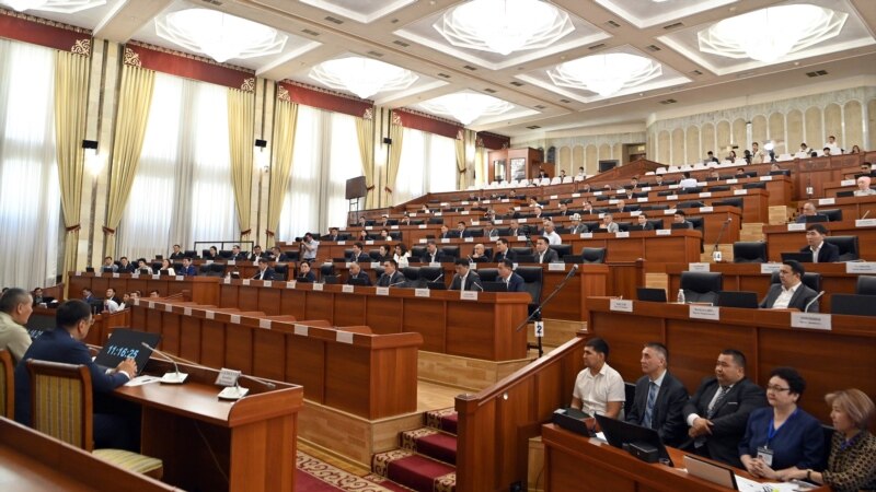 Парламентте Акылбек Жапаров катышкан 