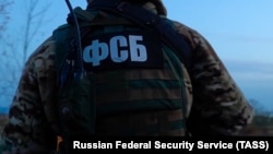 Українців під час фільтрації допитують співробітники ФСБ, кажуть правозахисники