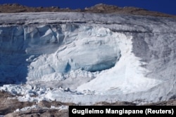 Italia, 5 iulie 2022: Coalpsul mortal al unui ghețar alpin, pe fondul temperaturilor extrem de ridicate.