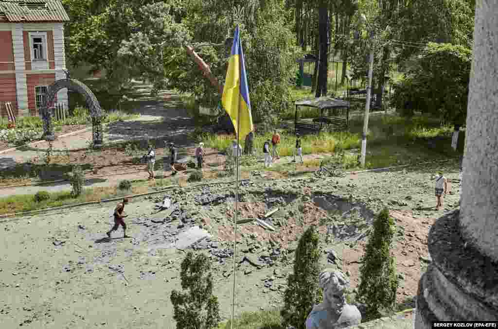 The aftermath of a Russian missile strike on the Kharkiv State Zoo Veterinary Academy on June 20.&nbsp;According to witnesses, no one was killed or injured.