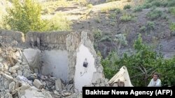 یک خانه که در اثر زلزله در ولایت پکتیکا تخریب شده است