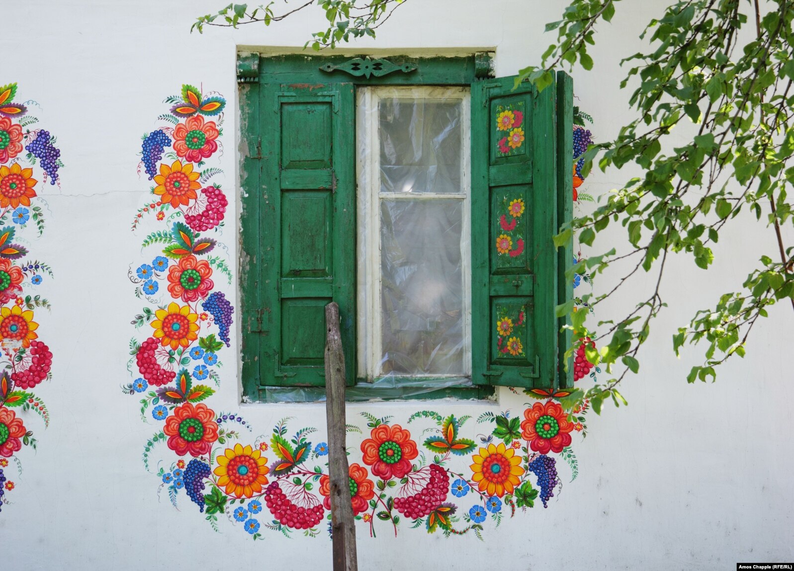 A window in one of Mykola Deka's properties.