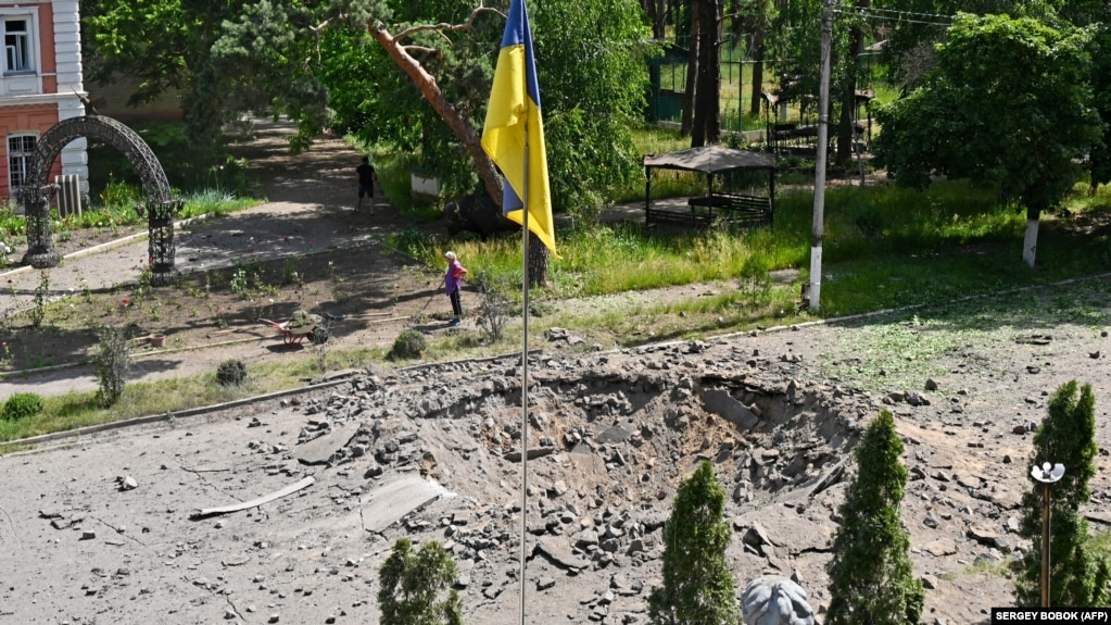 Вирва від російського обстрілу на Харківщині, 20 червня 2022 року