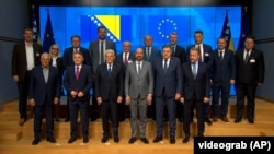Zvaničnici EU su potvrdili da su pozivnice upućene i zemljama Zapadnog Balkana. Na slici lideri država Zapadnog Balkana sa Charlesom Michelom, predsednikom Evropskog saveta u Briselu.