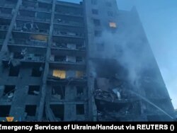 Un bloc de locuințe din regiunea Odesa a fost bombardat de forțele rusești.