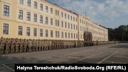Національна академія сухопутних військ у Львові щороку випускає близько двохсот молодих офіцерів