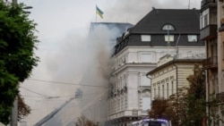 Російський БпЛА влучив у будівлю  СБУ в центрі Києва. Зеленський сказав, що дрон був направлений «прямо у кабінет керівника СБУ». Київ, 4 вересня 2026 року