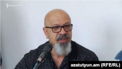 Armenia - Garo Yegnoukian, an arrested opposition activist, speaks in a court in Yerevan, 27Sep2016