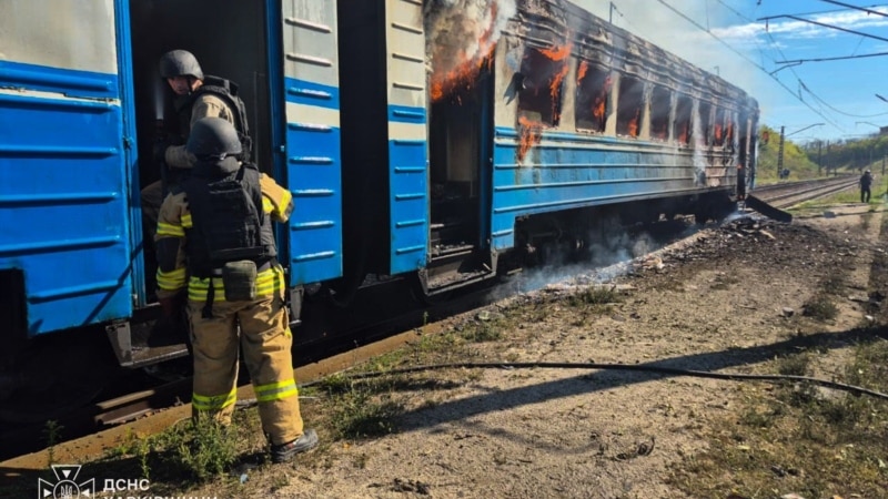 Одна людина загинула, 8 постраждали через удар РФ по електричці на Харківщині – ДСНС