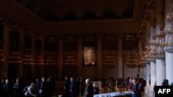 В историческия Дом на съюзите са погребани всички съветски лидери, с изключение на Никита Хрушчов.