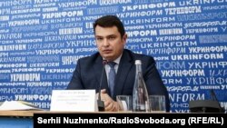 «На відміну від, можливо, інших, ми зараз не будемо розказувати, хто, що, де сказав і що ми встановили», – зазначив голова НАБУ