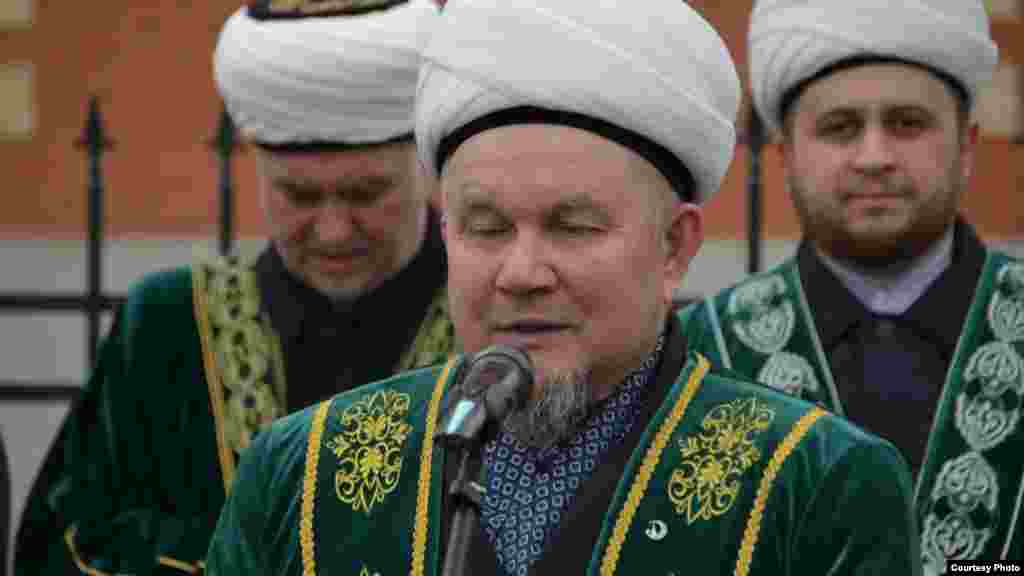 Балтачлыларны, якташларын яңа мәчет ачылу белән Татарстанның баш казые Җәлил хәзрәт Фазлыев тәбрикли