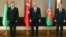 Ankara. Türkmenistanyň, Türkiýäniň we Azerbaýjanyň daşary işler ministrleri Raşid Meredow, Mewlüt Çawuşoglu we Jeýhun Baýramow. Türkmen DIM-niň fotosuraty
