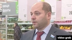 "You need to just think about your own health and start eating less," said Sverdlovsk region legislator Ilya Gaffner.