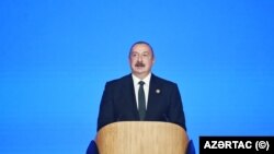 Ադրբեջանի նախագահ Իլհամ Ալիևը «Ենի Ազերբայջան» կուսակցության հավաքում, Բաքու, 21 նոյեմբերի, 2022թ.