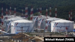 Генштаб ЗСУ раніше заявив, що українські сили під час нічних ударів 6 квітня уразили нафтовий термінал «Шесхарис» у Новоросійську (фото архівне)